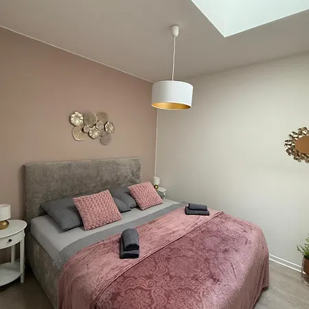 U Kostela